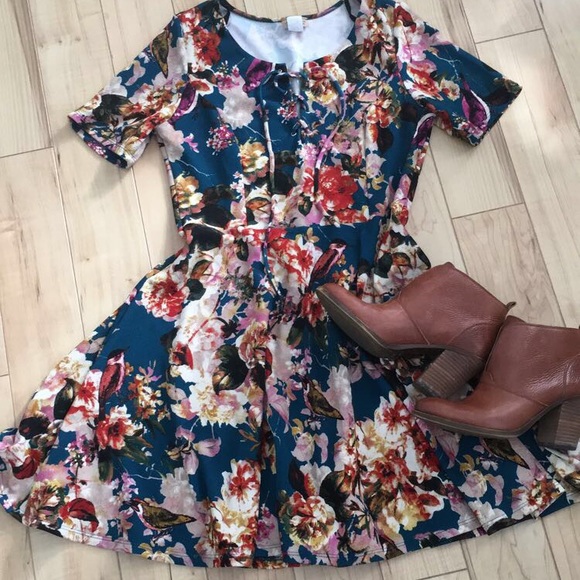 Fall print dress - Picture 1 of 3